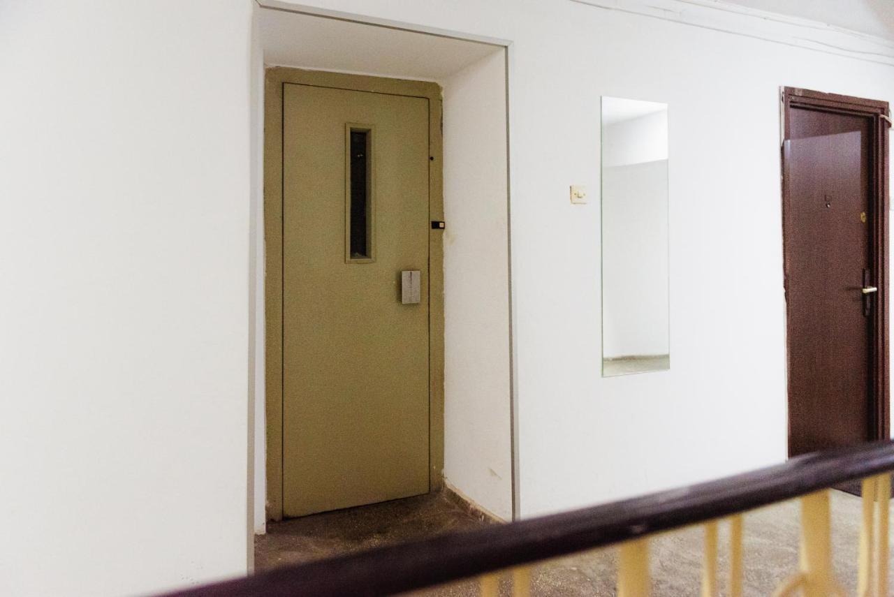 בוקרשט Apartament 2 Camere, Decomandat, In Zona Centrala מראה חיצוני תמונה