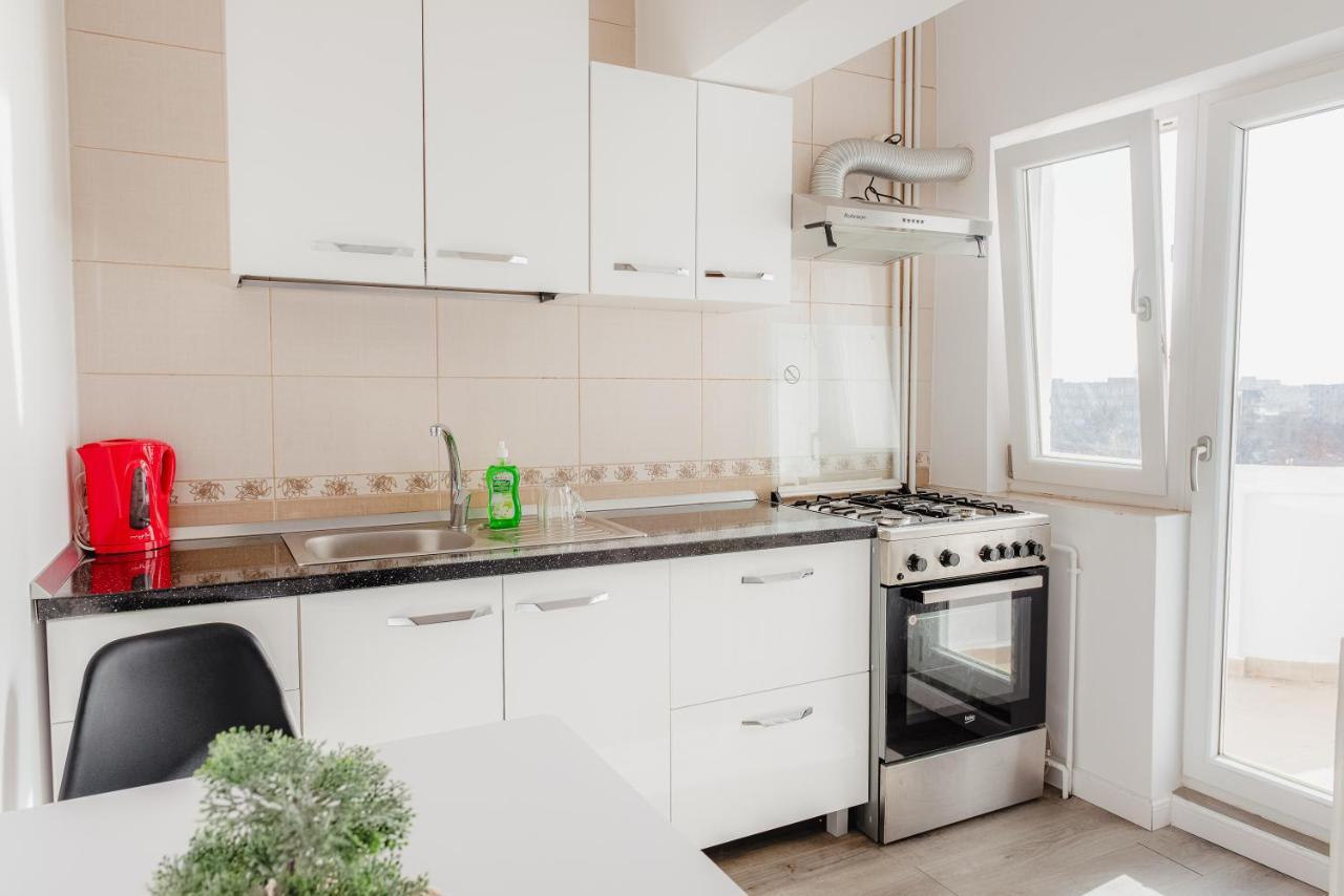 בוקרשט Apartament 2 Camere, Decomandat, In Zona Centrala מראה חיצוני תמונה
