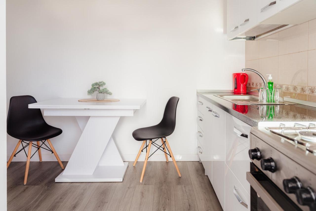 בוקרשט Apartament 2 Camere, Decomandat, In Zona Centrala מראה חיצוני תמונה